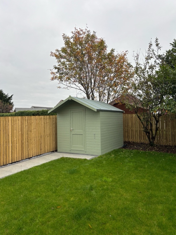 10x8 shed with roof overhang